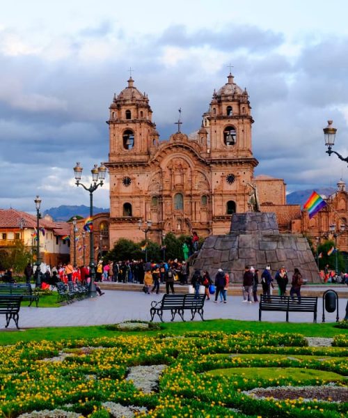 Plaza-de-Armas-Cusco